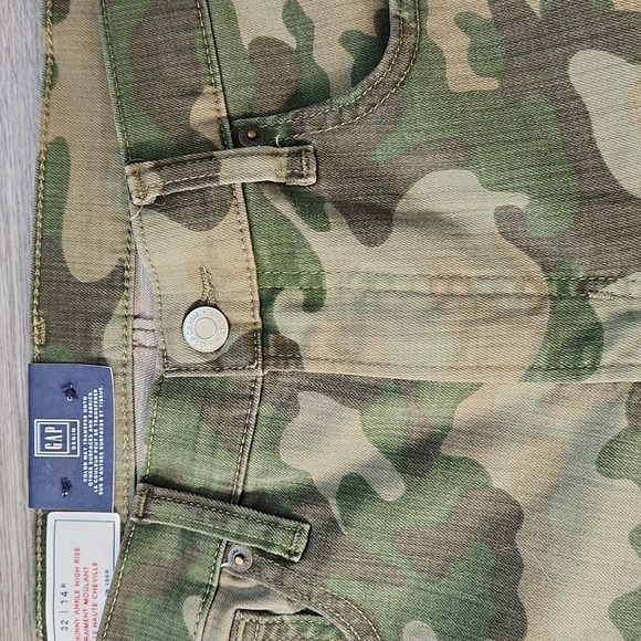 Gap true skinny ankle high rise camo pants, size 14 - Picture 5 of 6